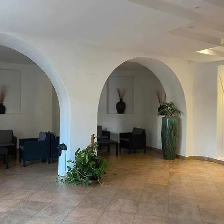Piso Estilo Mediterraneo A 200m De La Playa * Торевьиа